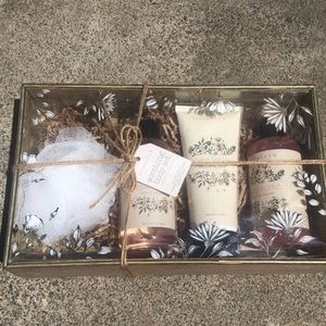 Brand New Shower Gift Set